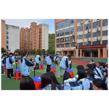 凤凰职中美发与形象设计专业举办第四届标准杠比赛 