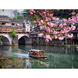 2026 年五一凤凰游玩全攻略｜ 城内揽胜・城外寻幽，烟雨凤凰季，解锁节日限定浪漫！