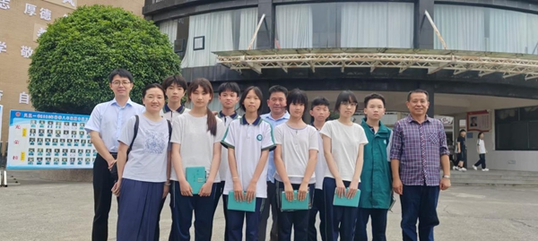 图片22.jpg 图片22.jpg