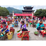 凤凰县沱江镇各村（社区）开展端午包粽主题活动