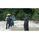 暴雨中的生命方舟丨凤凰县腊尔山镇干群合力抗击暴雨灾害纪实