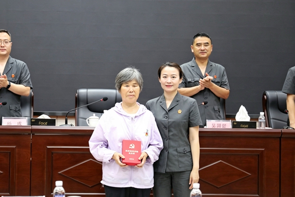 图片12.jpg 图片12.jpg