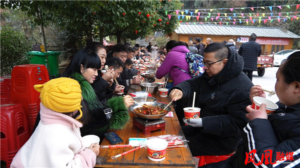 大坡村打糍粑杀年猪[00_07_03][20241231-151017].jpg