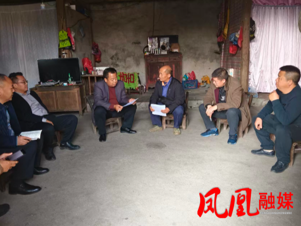 上门走访信访群众 推进信访积案化解