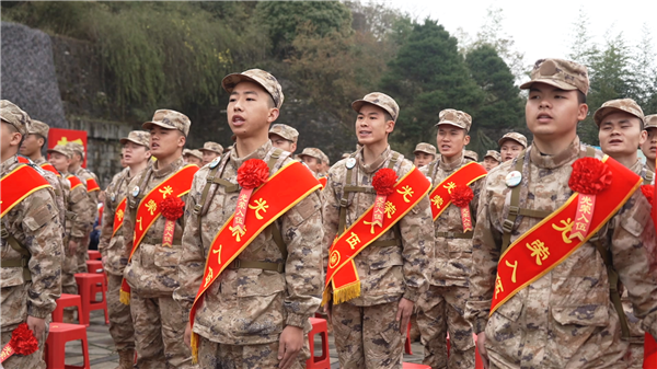3月13日凤凰新兵出征[00_09_35][20250314-111524].png