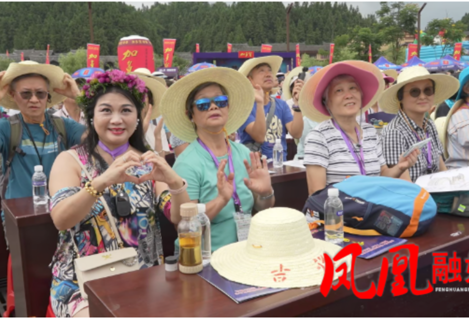 香港旅行团沉浸体验凤凰“六月六”盛景