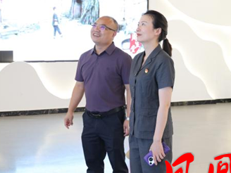 凤凰法院：百名法官走千企 法治护航助发展