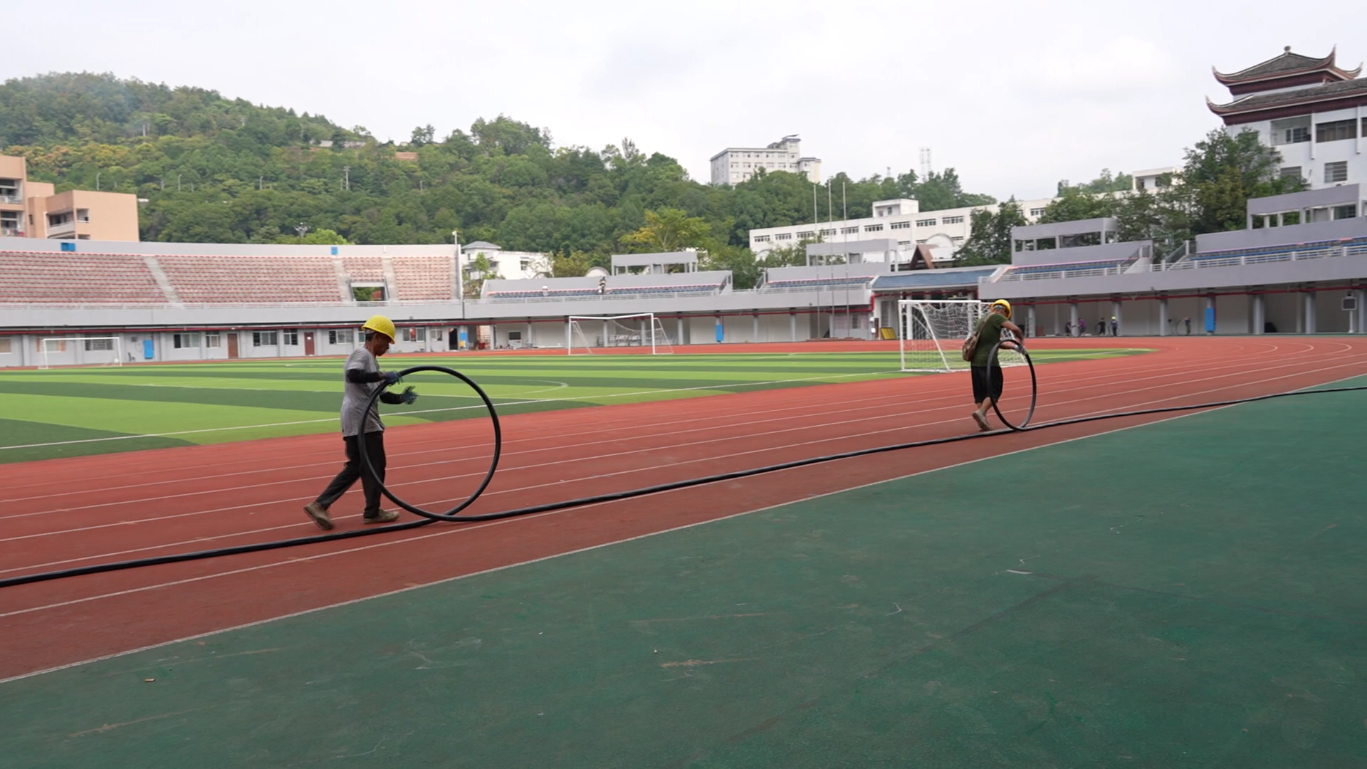 凤凰县体育馆提质改造基本完成[00_06_55][20250830-125748].png