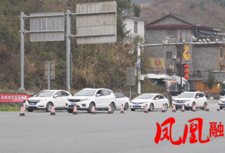 神秘湘西过大年|凤凰古城:春节假期落幕 游客有序返程