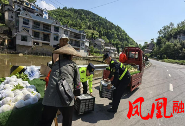 交通平稳有序 游客平安畅行——凤凰县交通运输局圆满完成2026年五一暨春假交通保障任务