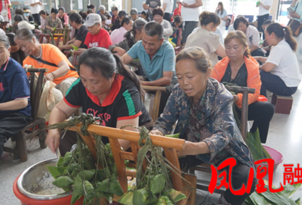 粽叶飘香迎端午 邻里同乐暖民心——凤凰城北社区开展端午包粽子主题活动