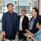 毛家率队“四不两直”暗访督导凤凰县第一中学校园安全工作
