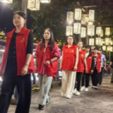 凤凰县虹桥社区三大举措护航“五一”古城游