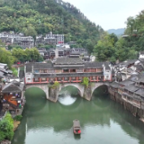 凤凰县多个景区为全国高考生送出“大礼包”