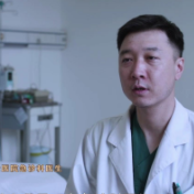 《十年家国十年心》第31集 网络时空的“急救现场”
