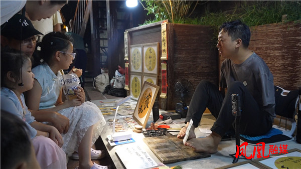 （为准）无臂青年李向阳用双脚书写人生华章[00_04_20][20250808-162941].jpg