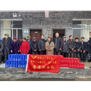 凤凰县水打田乡:“贴心代表”送温暖    亲切关怀暖人心
