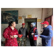 凤凰:新春慰问暖人心  深切关怀解民忧