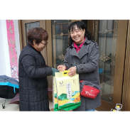 心系退休老干部 走访慰问送温暖  ——凤凰县残联春节前夕走访慰问退休老干部