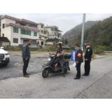凤凰县吉信镇：开展交通安全宣传劝导，筑牢道路安全防线