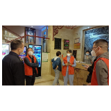 疫情无情人有情丨凤凰县文旅：暖心慰问滞留游客