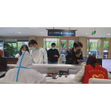 凤凰县：第二批达到防疫条件的滞留游客陆续返程回家