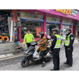凤凰县阿拉营镇：冬季常态化开展交通安全违法整治行动