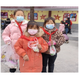 凤凰县三拱桥学区：爱护环境，从捡一片纸屑开始