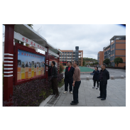 凤凰职中：开展校园环境整治  推进校园文化建设