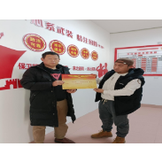 凤凰：建功在军营 喜报传家乡