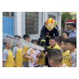 喜迎二十大  打造平安校园  ——2022年凤凰县箭道坪幼儿园消防知识培训暨应急疏散演练