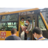 全域文明创建在行动丨凤凰县：校车办组织部门联合开展校园周边交通问题顽瘴痼疾整治行动 为学生出行保驾护航