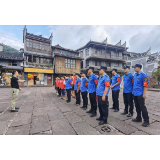5A创建在行动丨凤凰：打造安全景区  助力5A创建  “蓝制服”与“红马甲”成为一道靓丽风景线