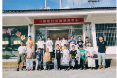 全域文明创建在行动丨凤凰县选调生：携手“童”行 温情相伴护成长
