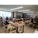 凤凰：读书消暑两相悦   图书馆成市民好去处