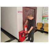 凤凰县文旅广电局：更换消防设备  确保消防安全