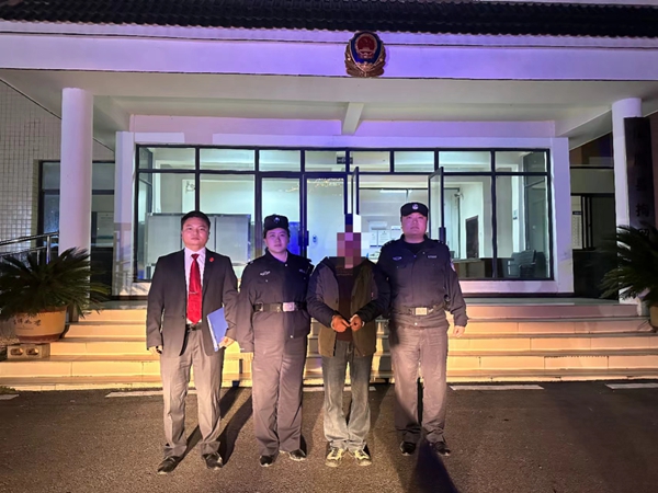 法警协助执行.jpg