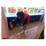 凤凰县沱江镇古城社区：开展消防安全敲门行动，优化营商环境