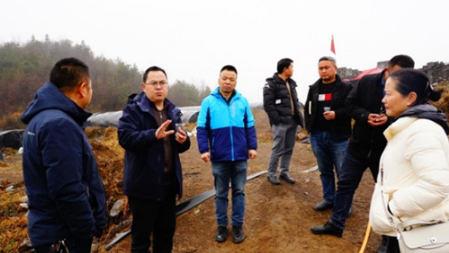 凤凰县：实地考察调研，做实庭院经济发展首步曲