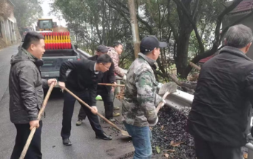 凤凰县吉信镇：组织开学第一课，安全当先行