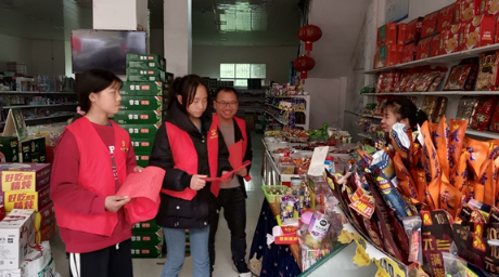 践行志愿服务精神，助力清廉学校建设  ---凤凰县两林学区开展党团员志愿服务活动