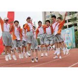 缤纷六一 童心飞扬  ——凤凰县芙蓉学校举行庆“六一”暨第二届课桌操比赛
