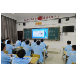 凤凰职中：“六个一”推动“四防”普法教育宣传月走深走实