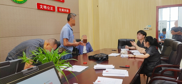 3.调解现场.jpg