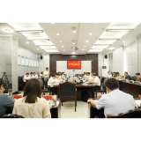 十三届县委理论学习中心组（扩大）举行第二十七次集体学习