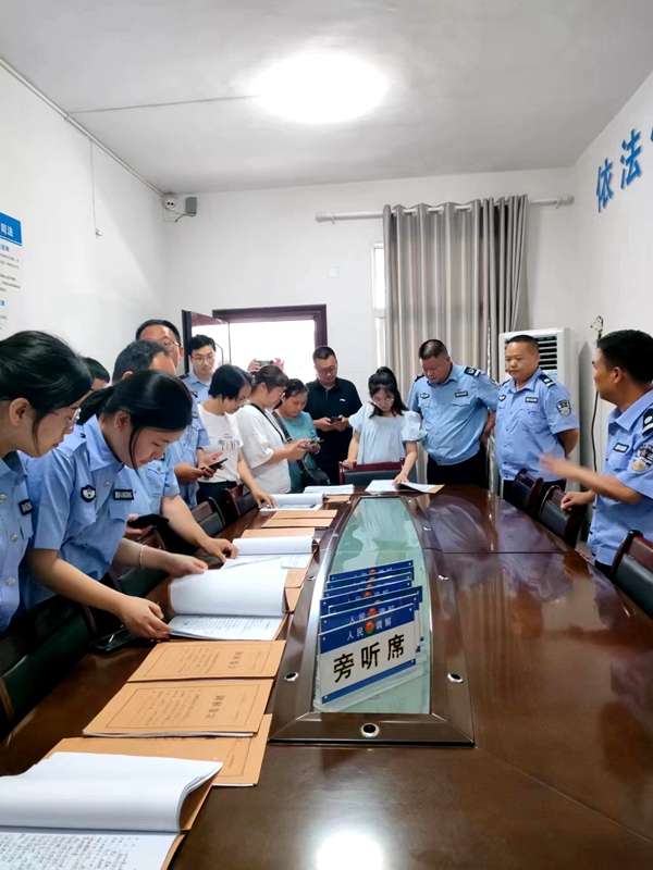 参观吉信司法所规范化建设。.jpg