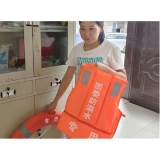 文明新风润湘西丨凤凰县水打田乡：开展“关爱你我他（她） 情暖千万家”发放“防溺水包”活动