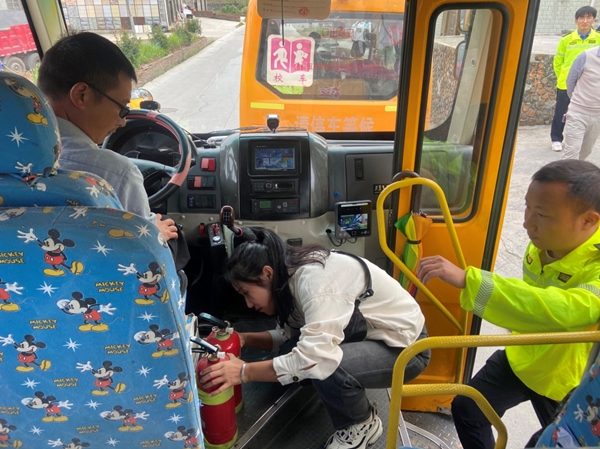 图片12.jpg