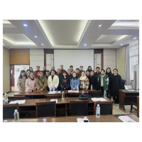 凤凰县举行中学生物学教师实验操作技能全员培训   