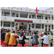 凤凰：名师引领促发展  互学同研共提升